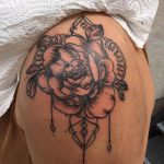 rose-schulter-tattoo